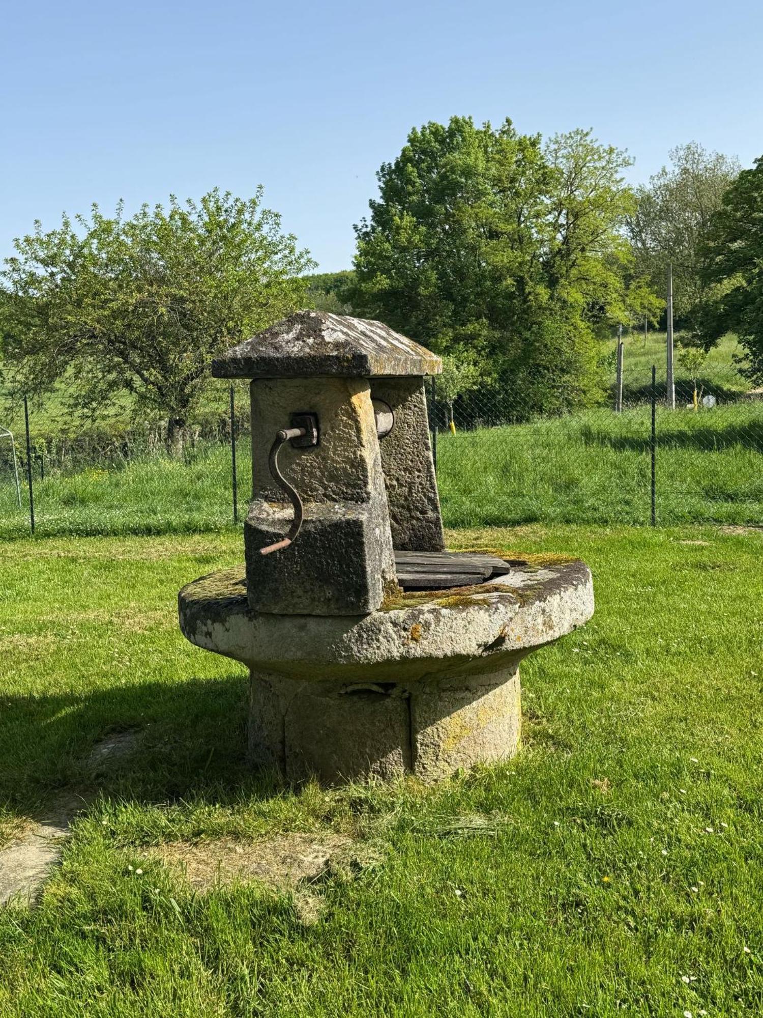 Gite A La Ferme Le Rousset Bagian luar foto